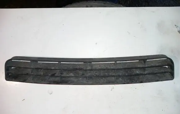 Audi A6 S6 C4 4A Front bumper lower grill 4A0807683 4A0807683A