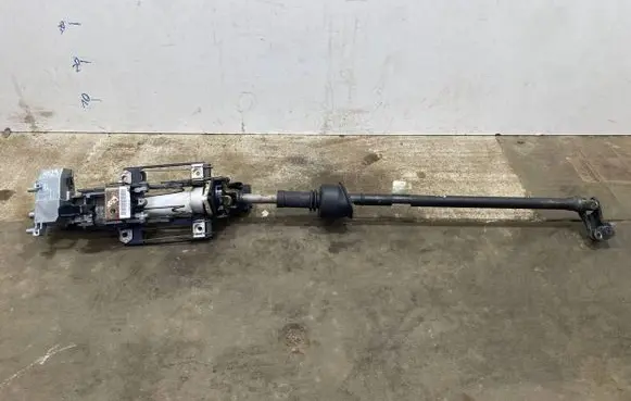 Steering wheel axle set