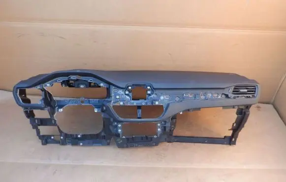 Ford Escape IV Dashboard LV4BS04305BM3ZHE