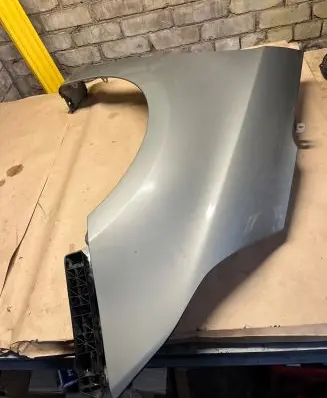 KIA Carens III Fender