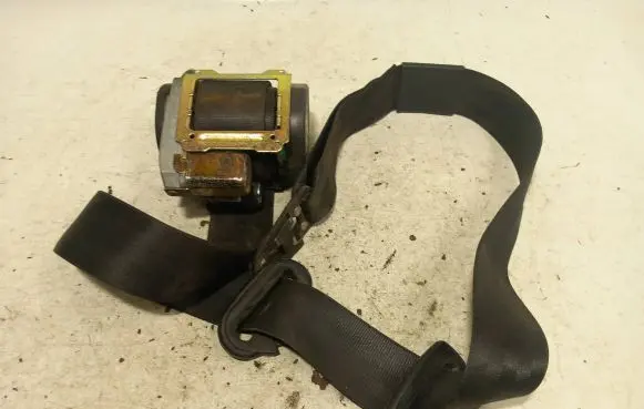 Audi A8 S8 D3 4E Front seatbelt 601836900 008L000