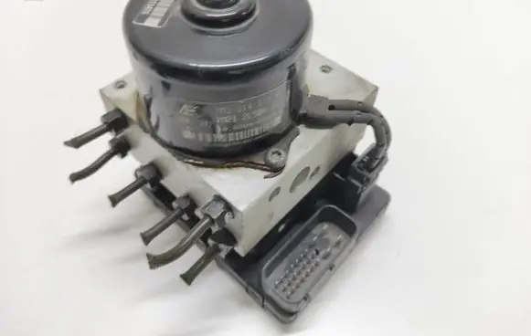 Seat Alhambra (Mk1) ABS Pump 1J0907379P 5WK8476 7M3614111H