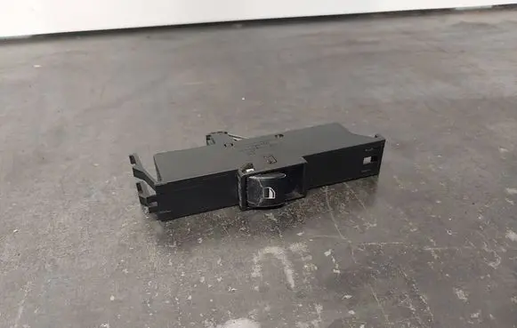 BMW 3 E46 Electric window control switch 6902177