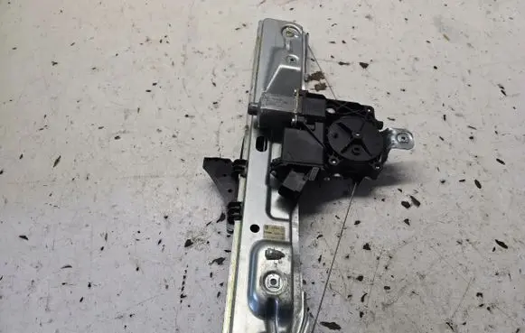 Opel Insignia A Rear window lifting mechanism without motor 915722104