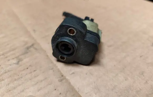 Jeep Cherokee III KJ Idle control valve (regulator) 19013