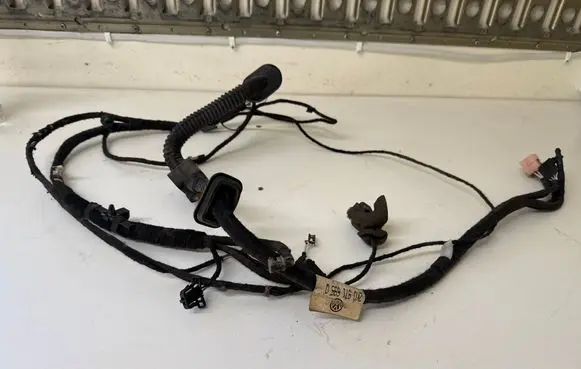 Volkswagen Caddy Tailgate/trunk wiring harness 2K0971695Q