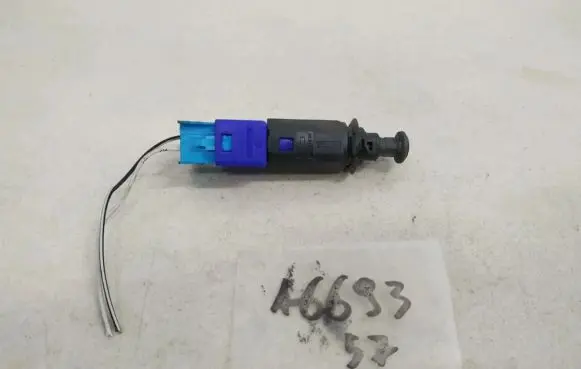 Renault Laguna II Brake pedal sensor switch