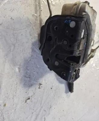 Audi A4 S4 B7 8E 8H Front door lock 8E1837015AA