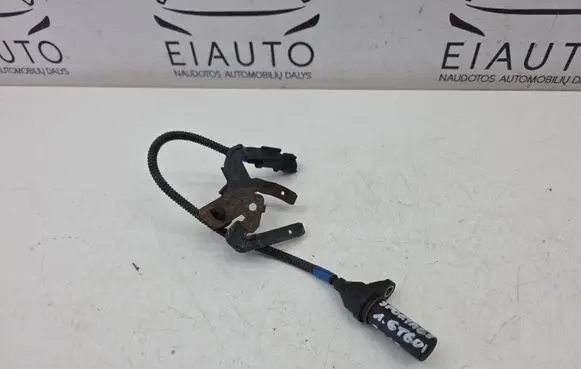 KIA Sportage Crankshaft position sensor 391802B020
