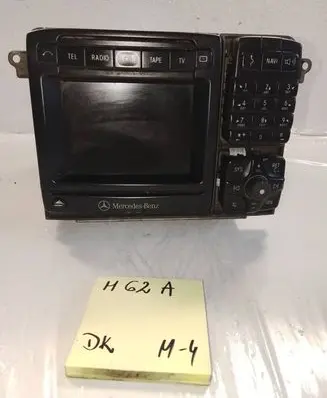 Mercedes-Benz S W140 Radio/CD/DVD/GPS head unit A2208204889 7612001467 8638203709