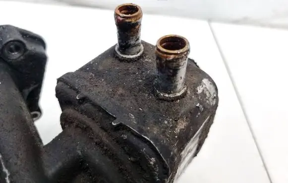 Engine oil radiator