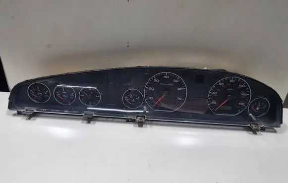Audi A6 S6 C5 4B Speedometer (instrument cluster) 88311219