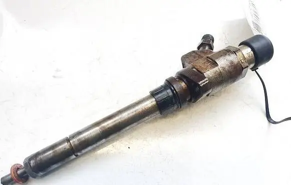 Volvo S40 Fuel injector 9657144580