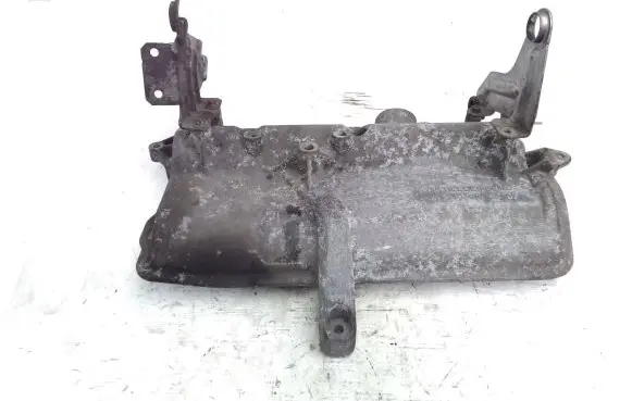 Mercedes-Benz A W169 Rocker cam cover A6400100667