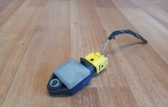 Mercedes-Benz B W245 Airbag deployment crash/impact sensor A1698202226