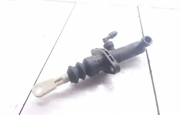 Volvo S40, V40 Clutch master cylinder 30611705