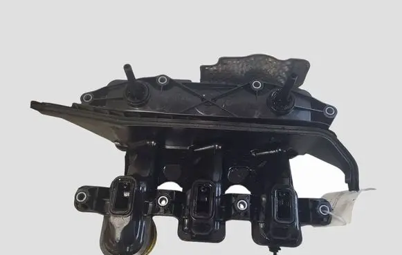 Nissan Qashqai Intake manifold 118305906R
