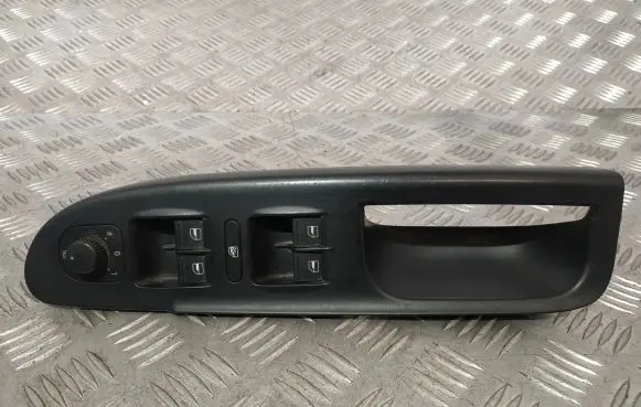 Volkswagen PASSAT B6 Electric window control switch 1K4959857A 3C1867171B