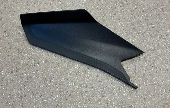 Porsche Taycan 9J1 Rear/tail light trim molding 9J1945425J