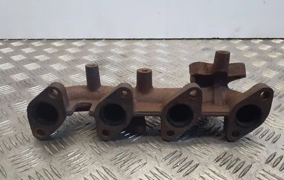 Hyundai i40 Exhaust manifold
