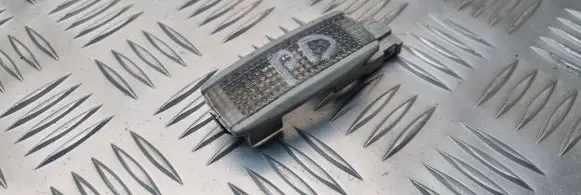 Volkswagen PASSAT B5 Other interior light 3B0947113