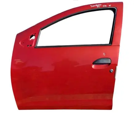 Dacia Sandero Front door