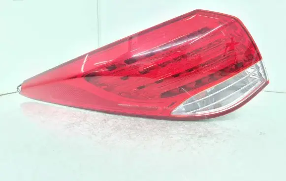 Hyundai i40 Rear/tail lights 924013Z000