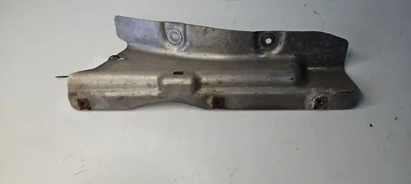 BMW 5 F10 F11 Heat shield in engine bay 7185203 8185203