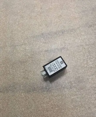 Audi A8 S8 D2 4D Other relay 7038900207 3X2569 4D0907307