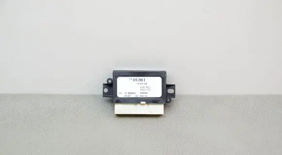 Volkswagen Tiguan Parking PDC control unit/module 3Q0919298E