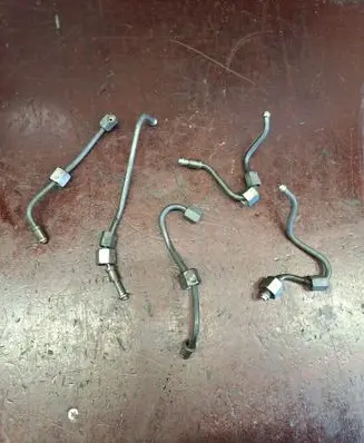 Opel Vectra C Fuel injector supply line/pipe 