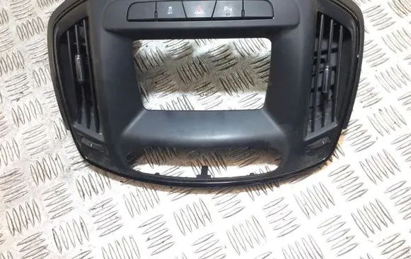Opel Insignia A Dash center air vent grill 22808420 1335465