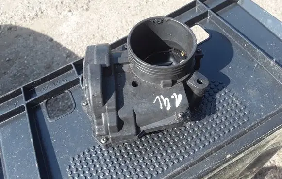 Peugeot 207 Throttle valve A2C53279370