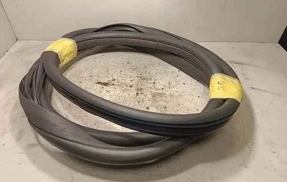 Mercedes-Benz E W213 Front door rubber seal 