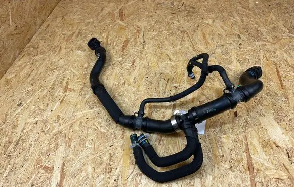 Citroen C5 Aircross Engine coolant pipe/hose 9845755280