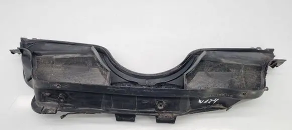 Mercedes-Benz E W124 Wiper trim 1246203078