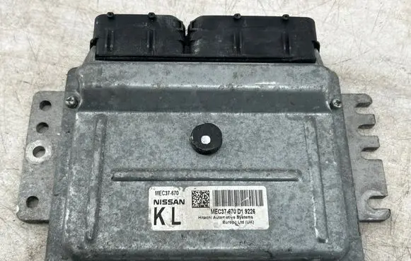 Nissan Note (E12) Engine control unit/module MEC37670