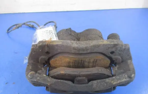 Mercedes-Benz Sprinter W906 Front brake caliper