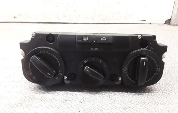 Volkswagen PASSAT B6 Climate control unit 