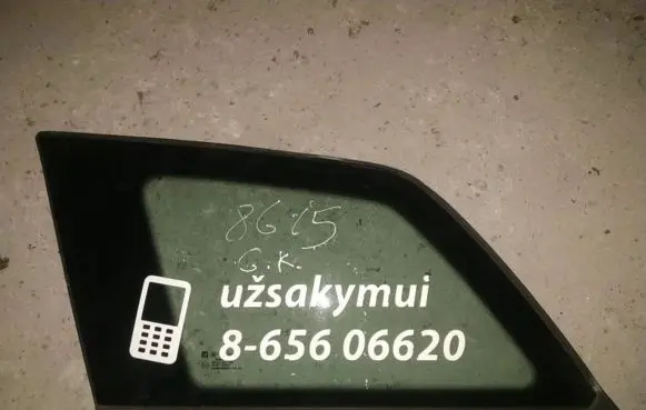 Opel Astra H Rear side window