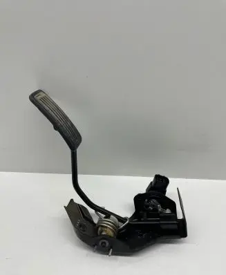Toyota Corolla Verso AR10 Accelerator throttle pedal