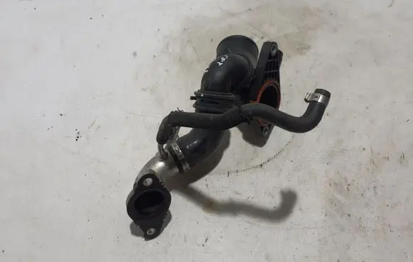 Renault Trafic III (X82) EGR valve line/pipe/hose 147135966R
