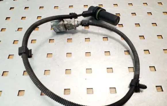 Seat Ibiza III (6L) Crankshaft position sensor 9805940