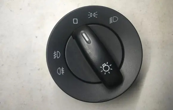 Skoda Yeti (5L) Light switch 5L0941431G