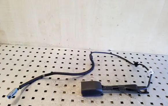 Toyota Verso Front seatbelt buckle