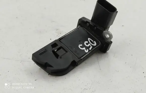 Jaguar XF X250 Mass air flow meter 7M5112B579BB