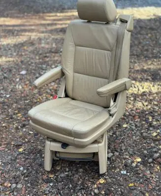 Volkswagen Multivan T5 Rear seat foteltylny
