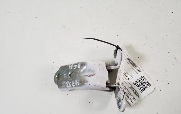 Hyundai Ioniq Rear door lower hinge 793202E000
