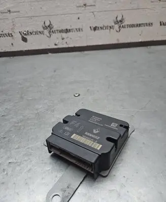 Renault Captur Airbag control unit/module 985105123R A2C80613411 1400220S0470