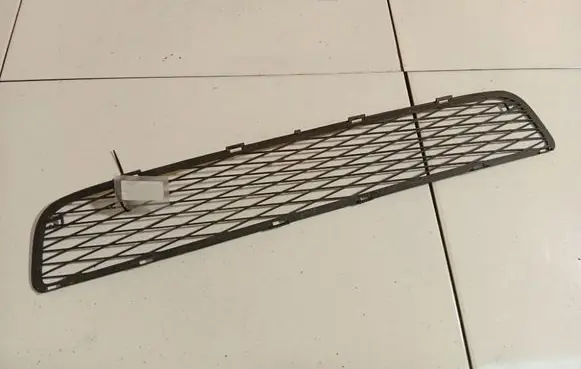 Front bumper lower grill